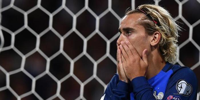  图卢兹主场十人应战，顽强逼平领头羊巴黎  